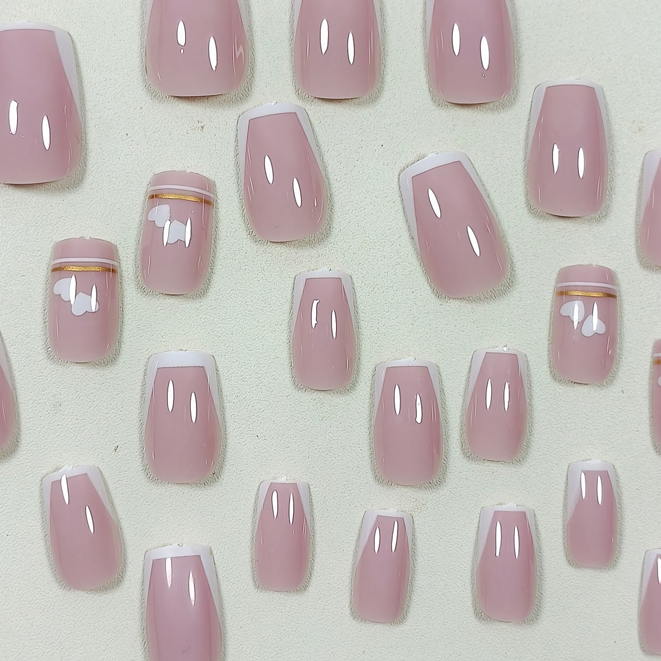 24pcs/48pcs Of White French Short Square Nail Set, with Glossy Surface And Artistic Lines, Cute Fake Nails, Heart-shaped Pattern Nail Sticker Set, with Jelly Glue And Nail Polish, Perfect for Parties, Gatherings, And Daily We