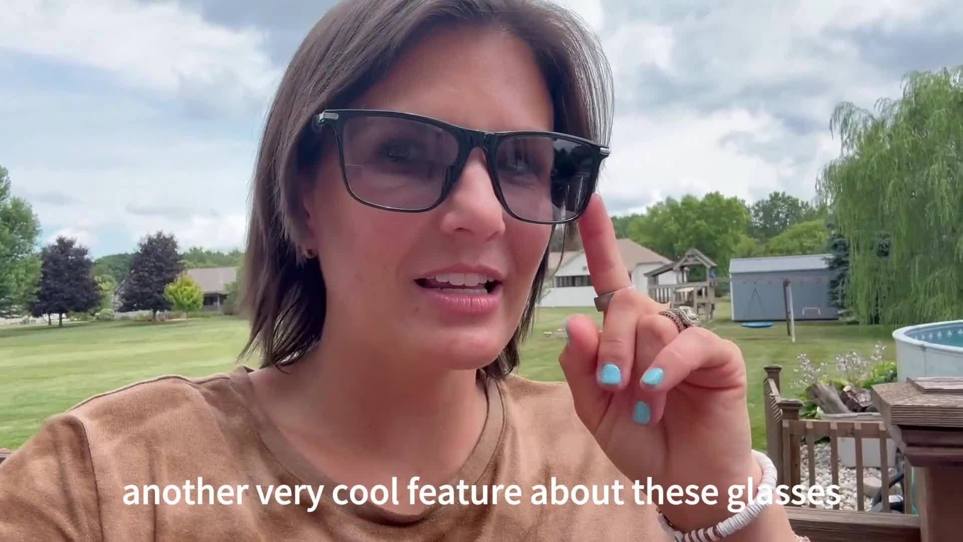 OICIIDO AI Smart Glasses, New Multifunctional Audio Glasses for Men and Women, Support Real-Time Translation for 160+ Languages and Video Translation, Equipped with Chat GPT System, Built-In Microphone and Speaker, HD Voice C