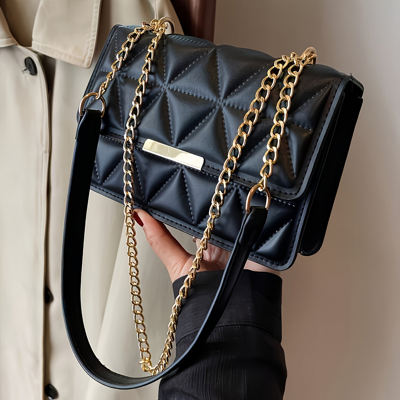 [Chain Crossbody Bag] 4-Season Fashion Chain Crossbody Bag, Women's Mini Shoulder Bag, Luxurious Versatile Handbag, Stylish Square Crossbody Wallet, Trendy Minimalist Purse, Chain Strap Small Square Bag for Shopping, Work, Co