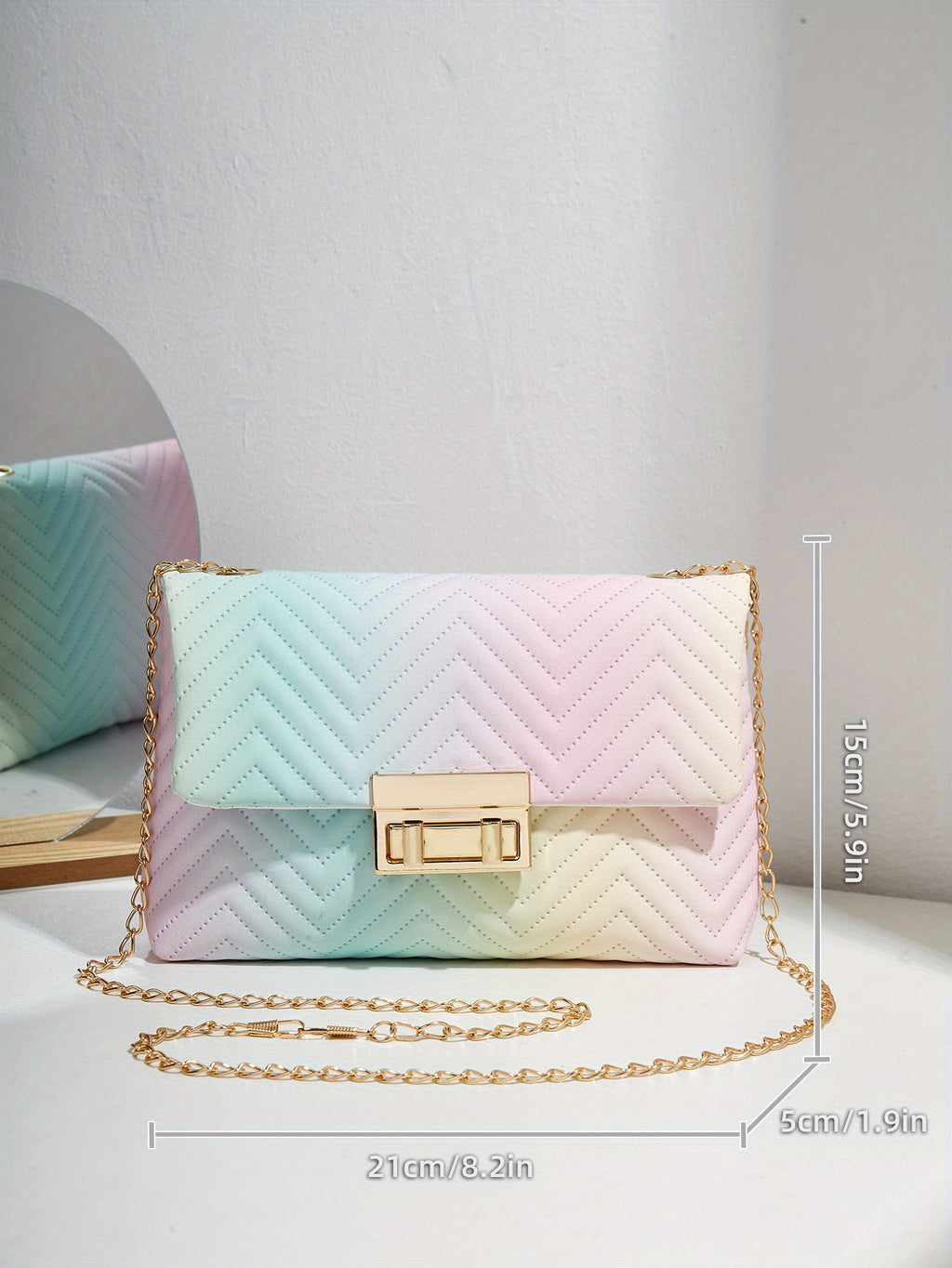 Ombre Wavy Quilted Crossbody Bag, Trendy Chain Shoulder Bag, Women's Turn Lock Flap Square Purses