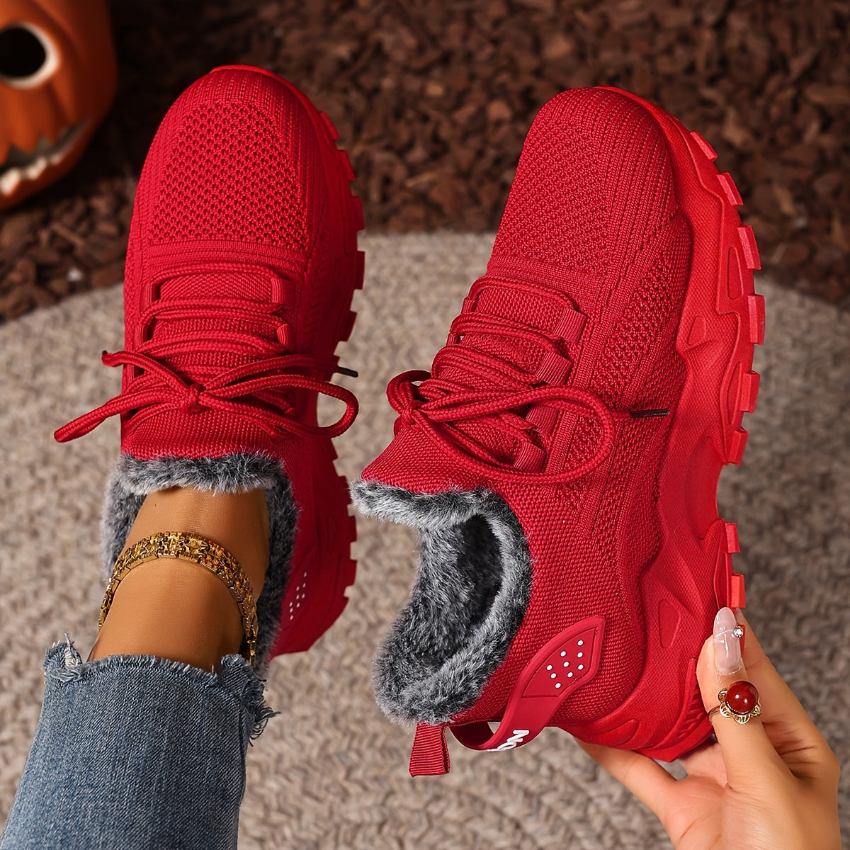 ZOSIVC Women's Plus Size Winter Warm Fleece Sneakers - Full Grip Traction Pattern, Non-Slip Sole, Black/White Color Options, Suitable for Cold Weather, Outdoor Walking (Wide Version Available), Women's Winter Sports Shoes,