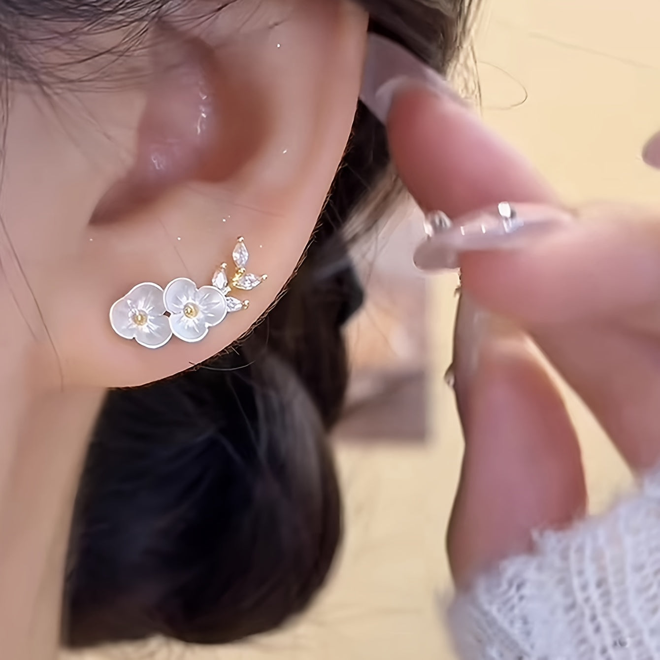 [NEW]A Pair of 2pcs, Camellia Earrings, High-Quality Jewelry, Upgraded Temperament Earrings, High-End Decorative Earrings, Suitable for Daily Wear, Wedding Season Accessories, Suitable for Gifts for Girlfriends, Classmates An