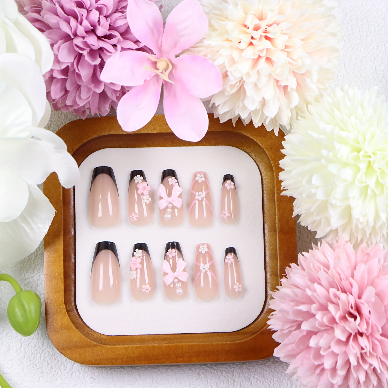 10pcs Handmade Nails - Rectangular Nails - White and Pink Flowers - French Black Border - Press - Fashionable Women - Perfect for Daily Fashion or Party Celebrations and Valentine'S Day Fashion - Handmade Nails, Press On Nail