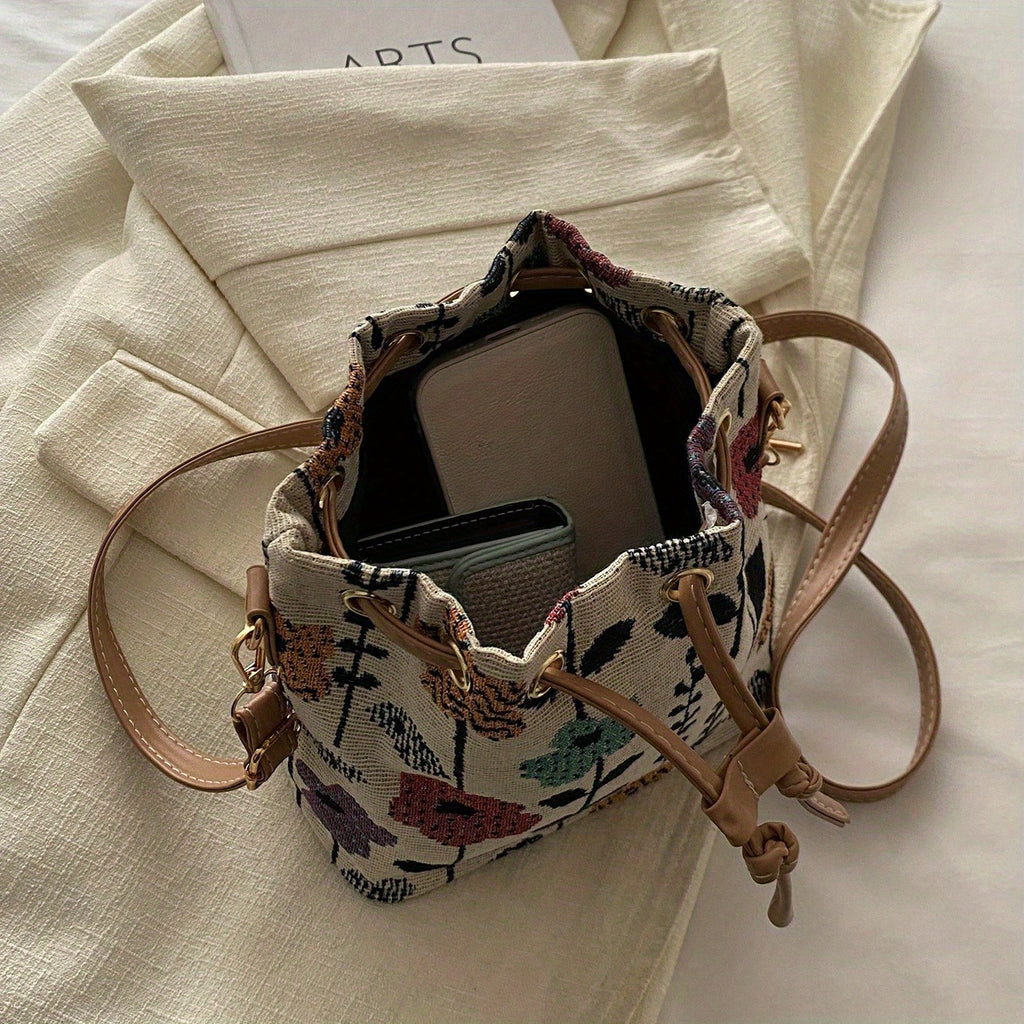 Elegant Ethnic Style Bucket Bag - Women's Handbag with Zipper Closure - Suitable for Travel and Work, Perfect for Casual Attire