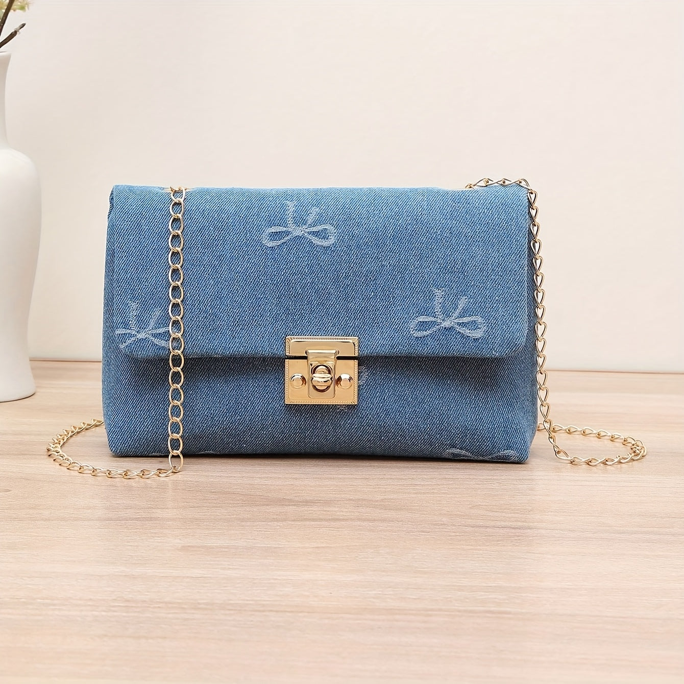Blue Vintage-Inspired Denim Chains Crossbody Bag with Golden-Tone Hardware, Detachable Chain Strap & Tassel Accents - Elegant Canvas Purse for Everyday Casual or Street Style, Fashionable Accessory | Elegant Accessory | Decor
