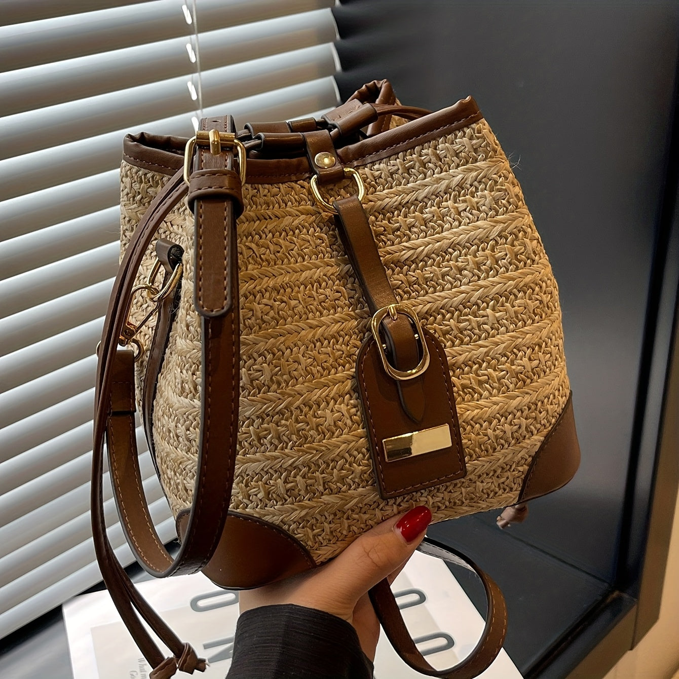 LABOONOO Women's Geometric Straw Bucket Bag - Hemp Crossbody Shoulder Purse with Adjustable Drawstring Closure, Beige & Brown Boho-Chic Design for Casual & Formal Occasions, Crossbody Purse