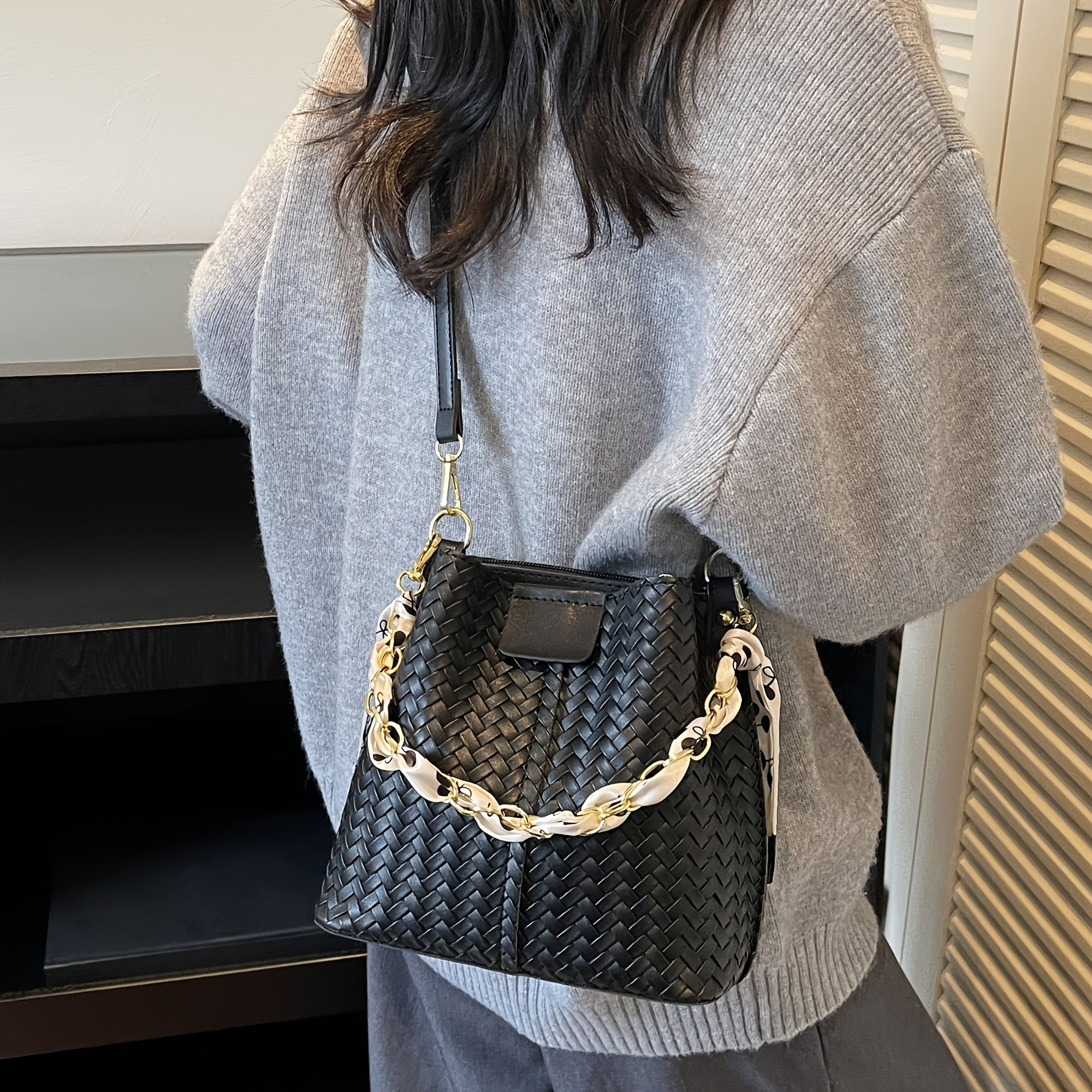 Women's Woven Tote & Bucket Bag - Convertible Crossbody/Handbag with Golden-Tone Hardware, Beige/Black Detachable Strap, Retro Woven-Pattern Shoulder Purse for, Casual & Formal Events (Adjustable, Snap Closure)