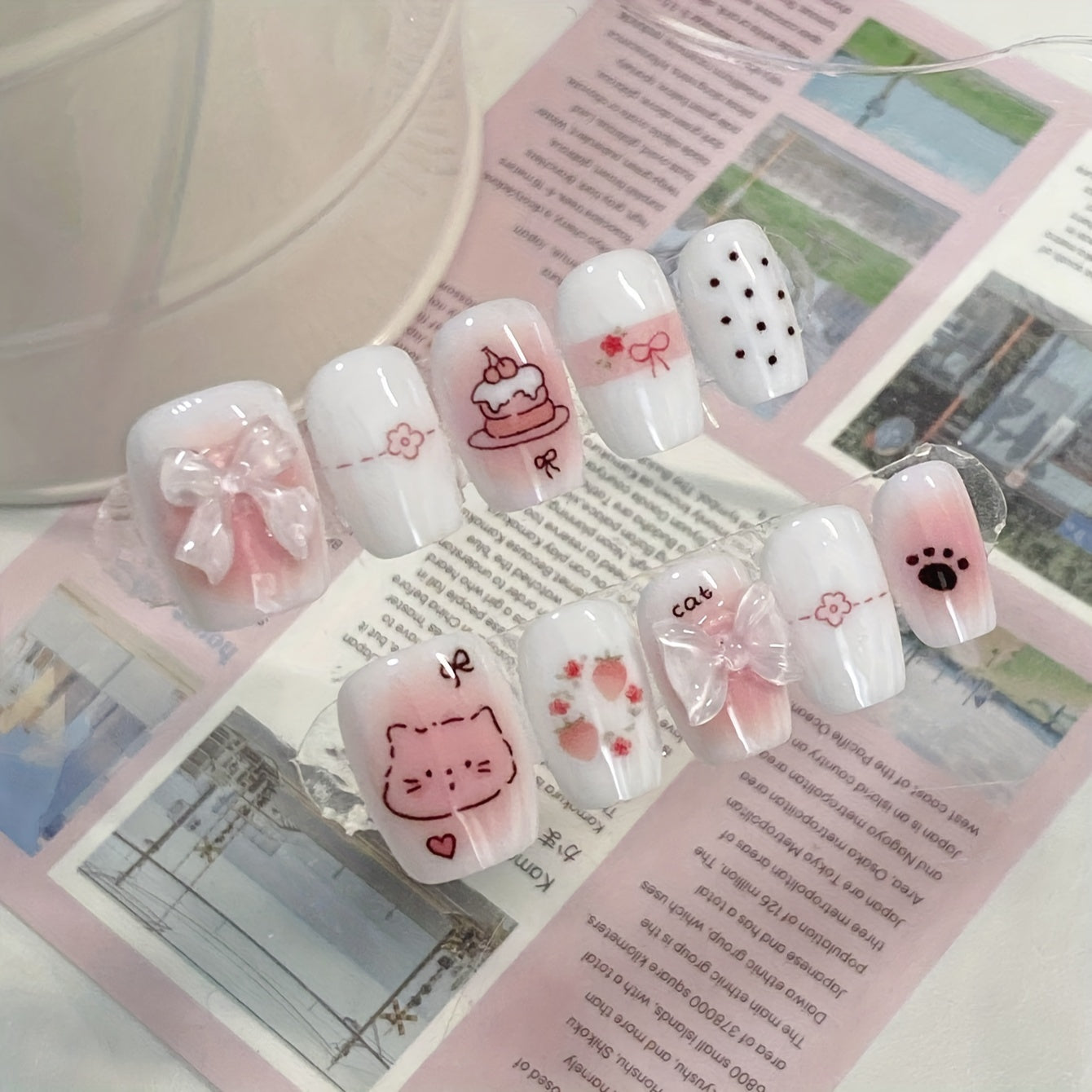 Super cute and cute style wearing nail bow pink cartoon strawberry cake cat footprint nail patch