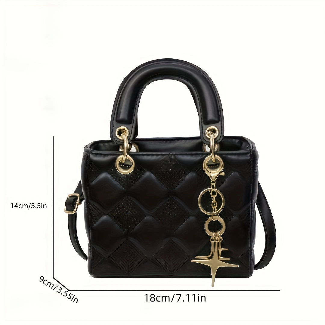 Elegant Quilted PU Shoulder Bag for Women - Solid Color, Zip Closure, Polyester Lined, Handbag with Chain Charm, Versatile for Evening and Day Occasions