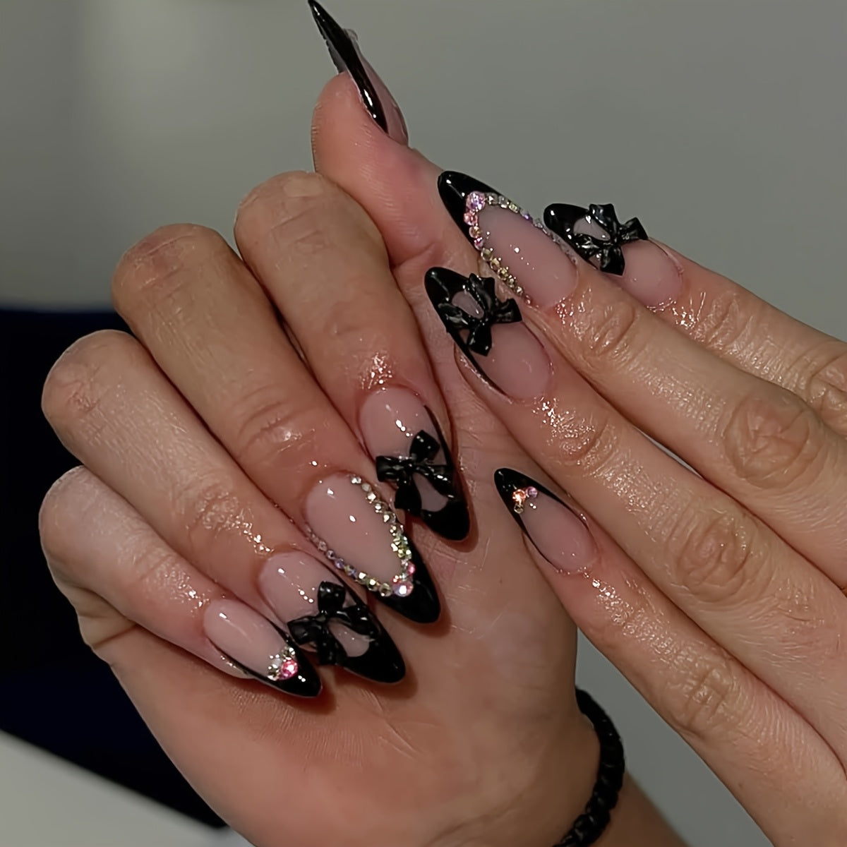 [Glossy Nails] 24pcs Press-On Almond Nails | French Tips, Bow & Rhinestone Design, Black & Pink Glitter, Medium Length, Full Coverage for Women's Daily Wear & Parties