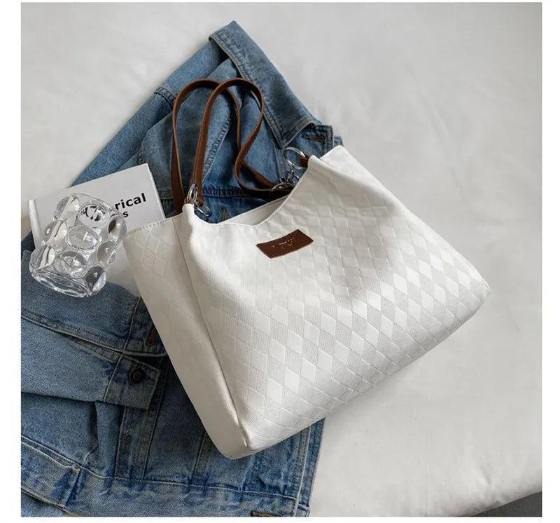 Ariel Perfect Luxury Handbag